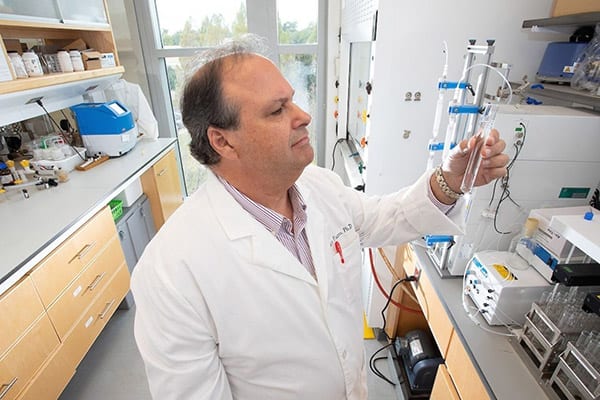 USA Health Researcher Collaborates to Treat Cancer
