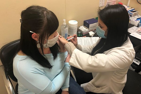Semmes Pharmacy Among Independents Injecting Vaccine