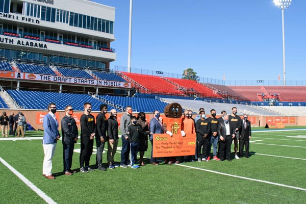 Reese's Donates, Senior Bowl Players Volunteer