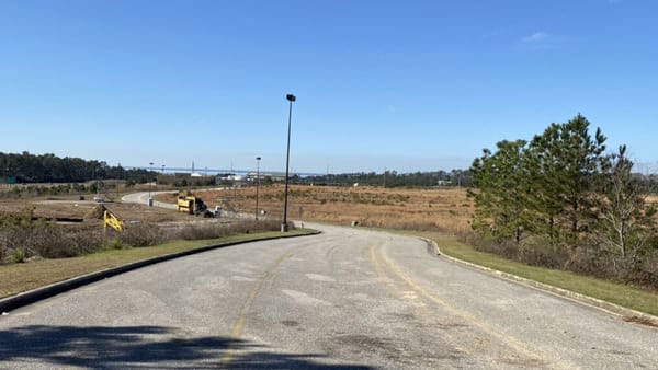 Amazon-Cancels-Spanish-Fort-Plans
