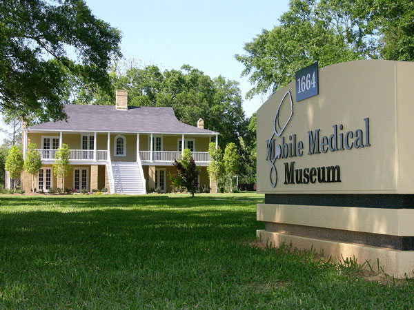 Mobile-Medical-Museum-Announces-Health-Leadership-Award-Winners