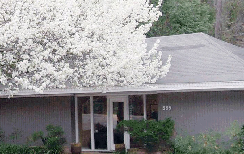 Roberts Brothers Acquires Mannich Real Estate