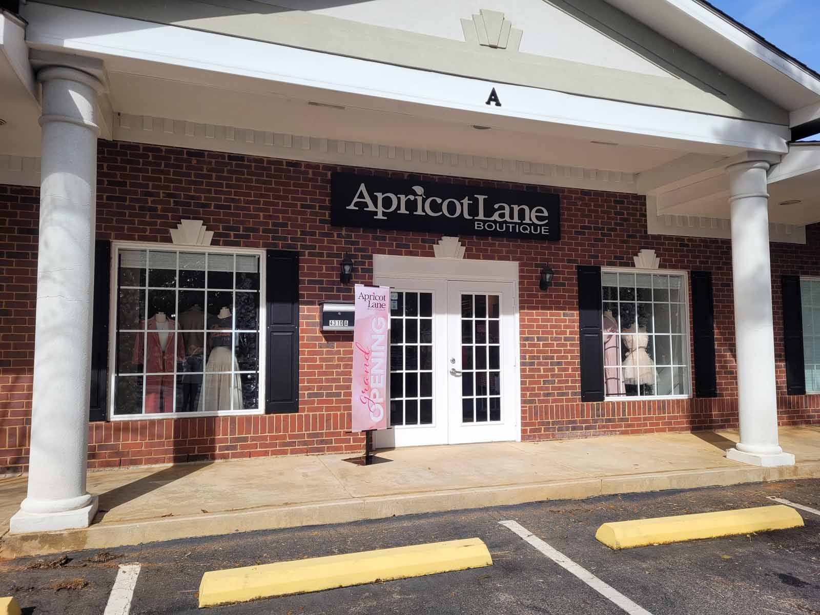 Apricot Lane Holds Grand Opening In Mobile