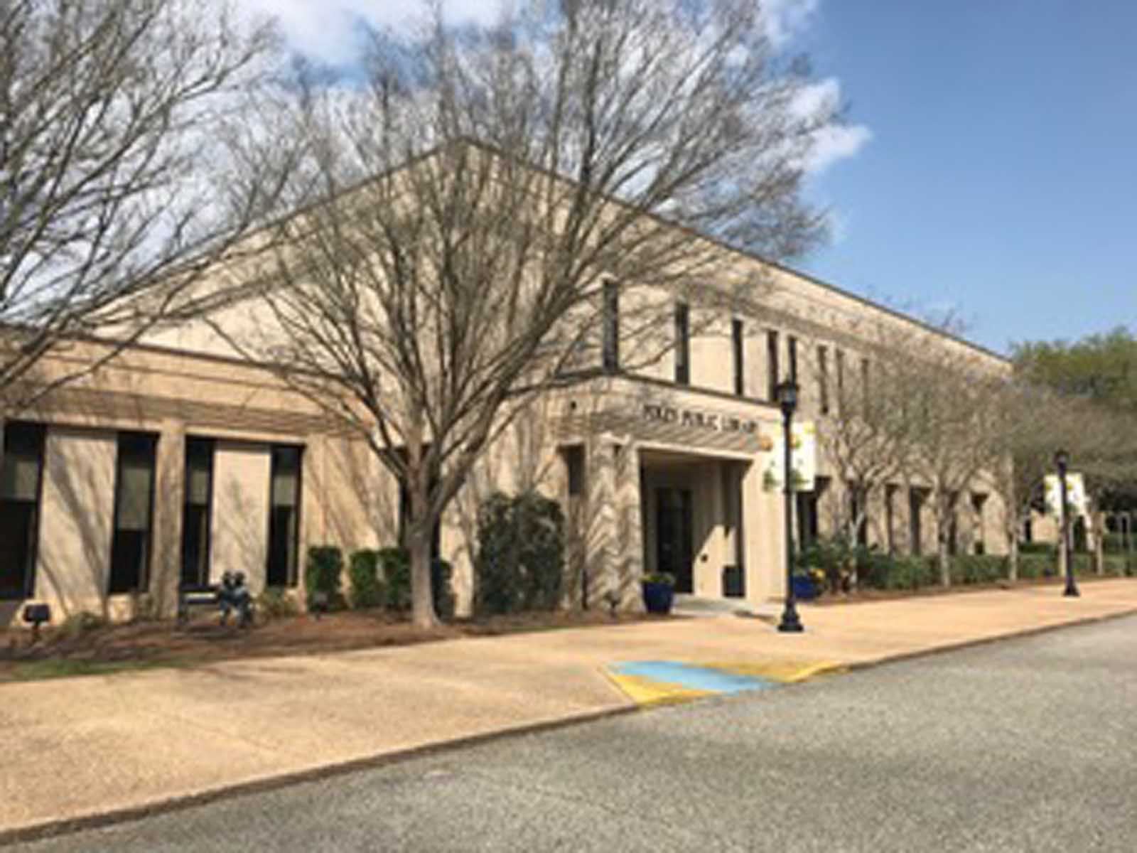 Foley Announces $20-Million Library Project