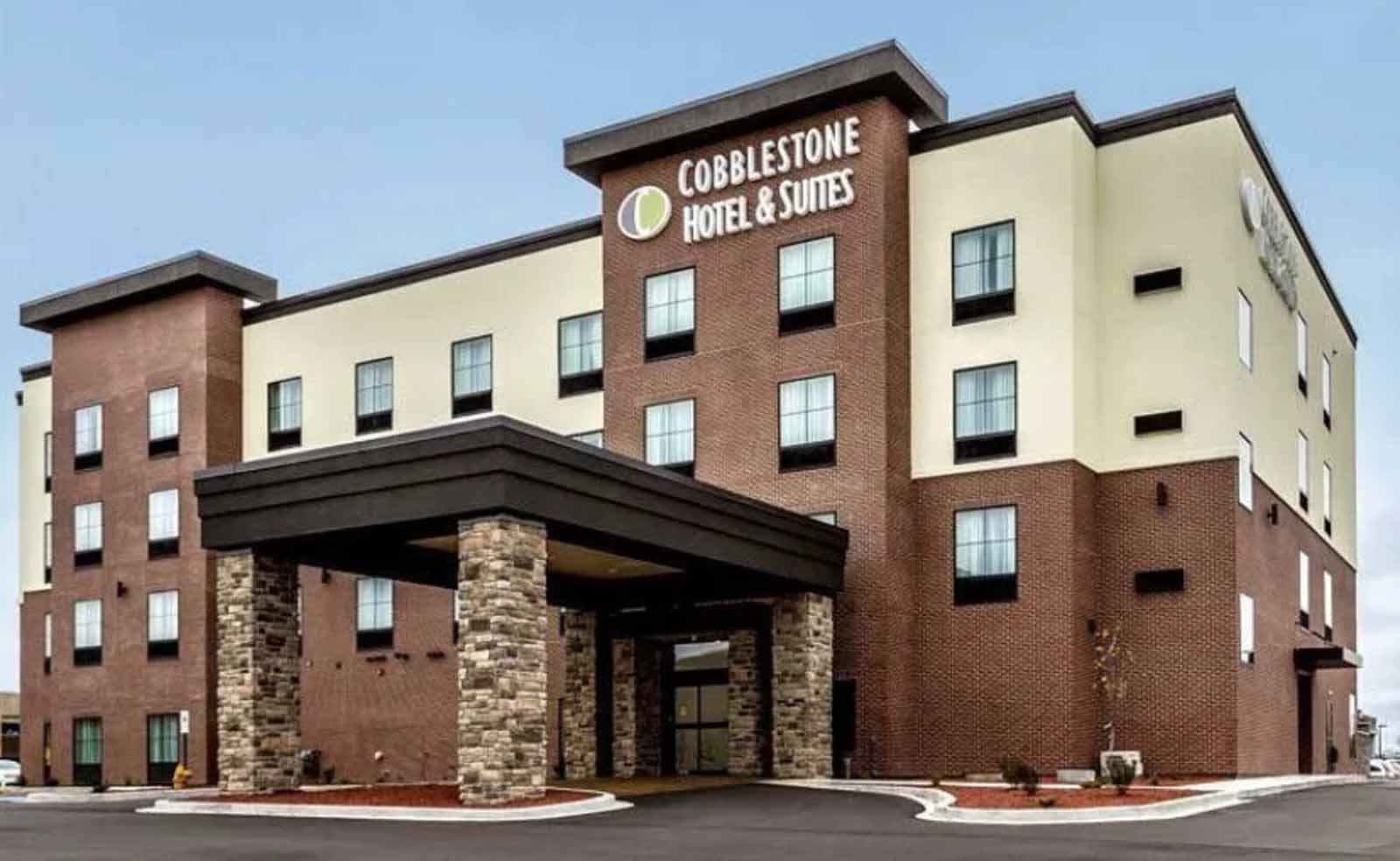 Foley To Consider Plan For New Hotel