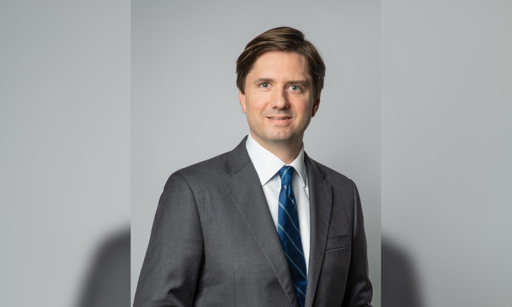 CALHOUN JOINS HAND ARENDALL HARRISON SALE