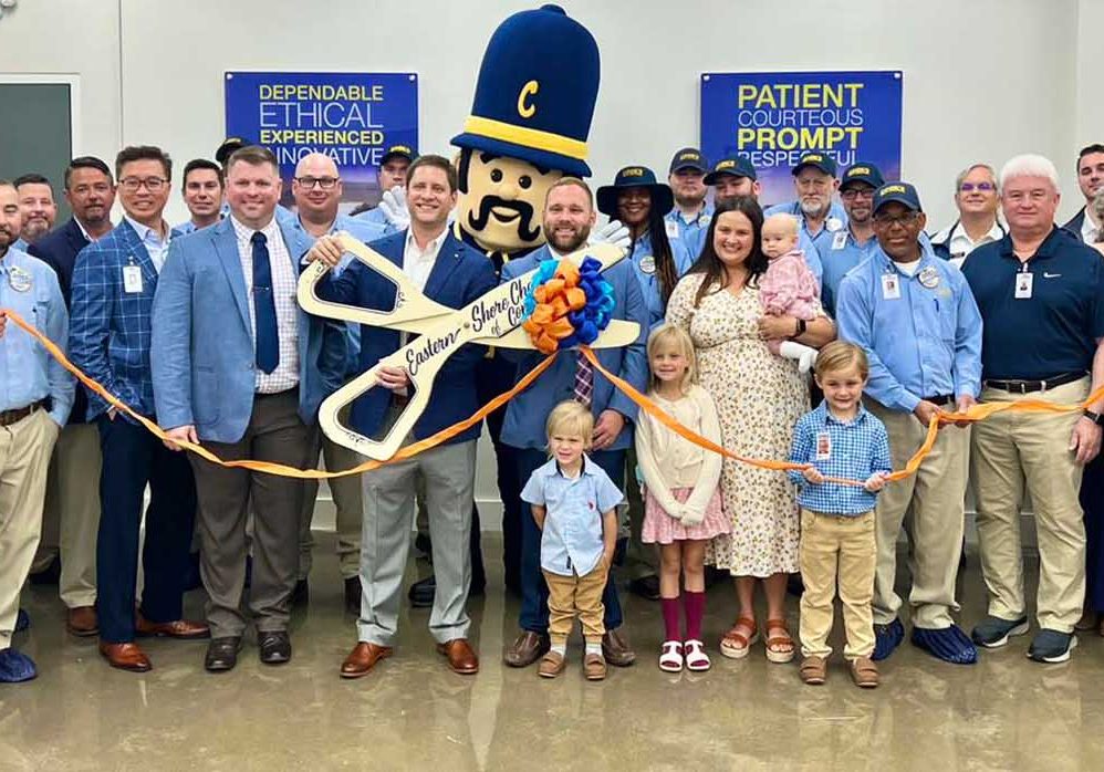 Cook&rsquo;s Pest Control Cuts Ribbon On New Location