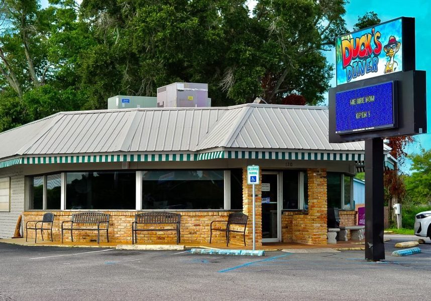 DUCK’S DINER OPENS SECOND LOCATION IN FORMER HAZEL’S NOOK LOCATION