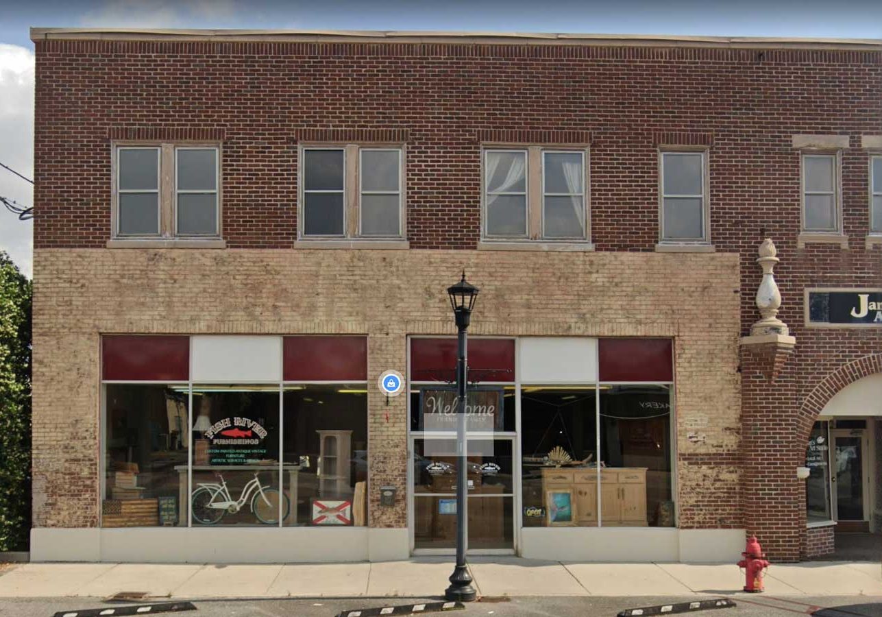 Fish River Furnishings Celebrates 17 Years