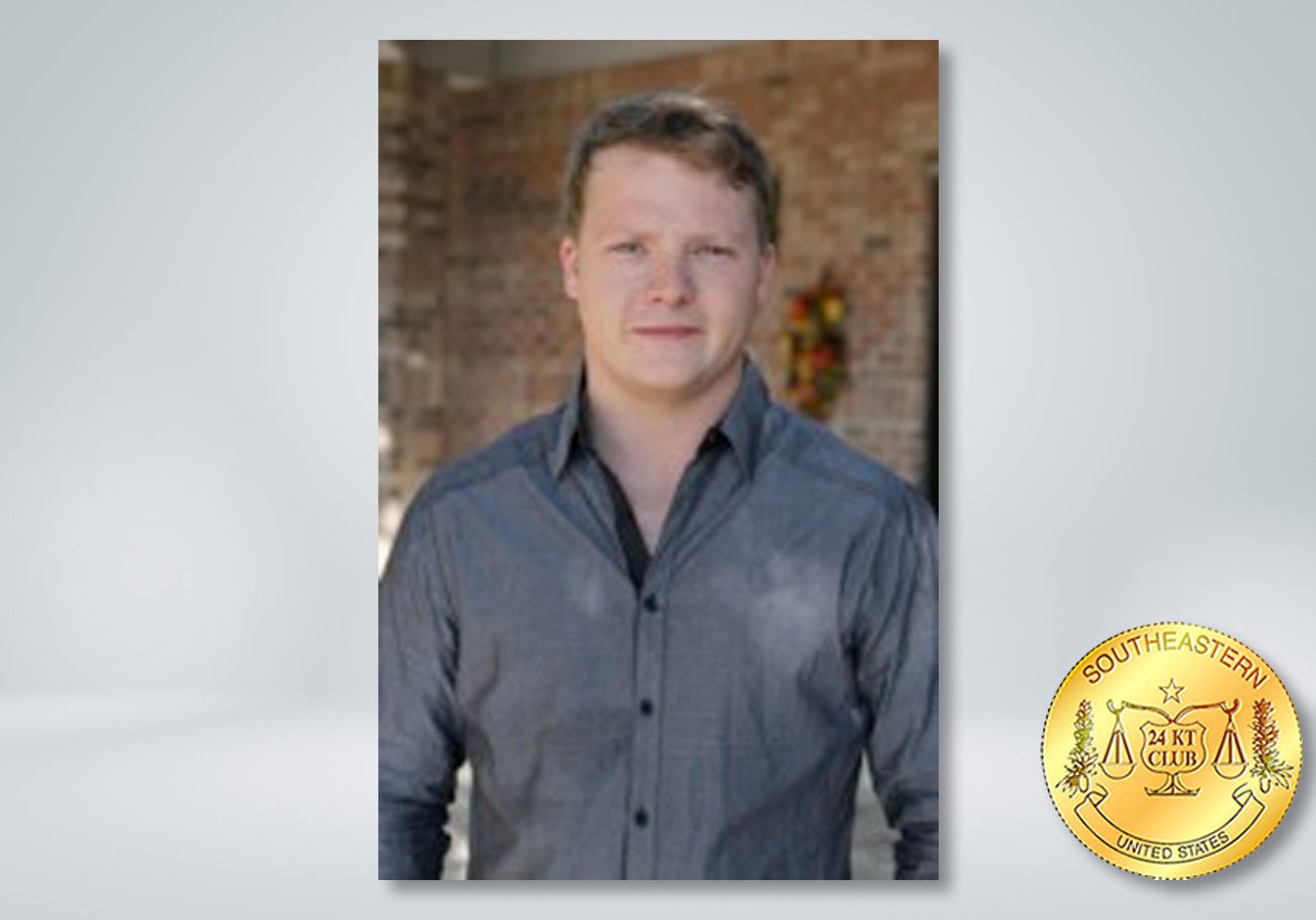 Hayes Jewelers Associate Wins Scholarship