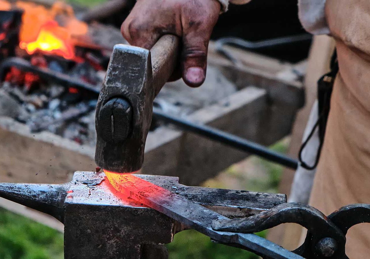 Knife Making Grudge Match Planned For Battleship