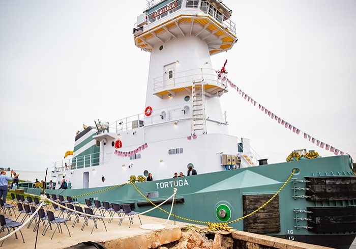 MASTER BOAT BUILDERS DELIVERS TUGBOAT