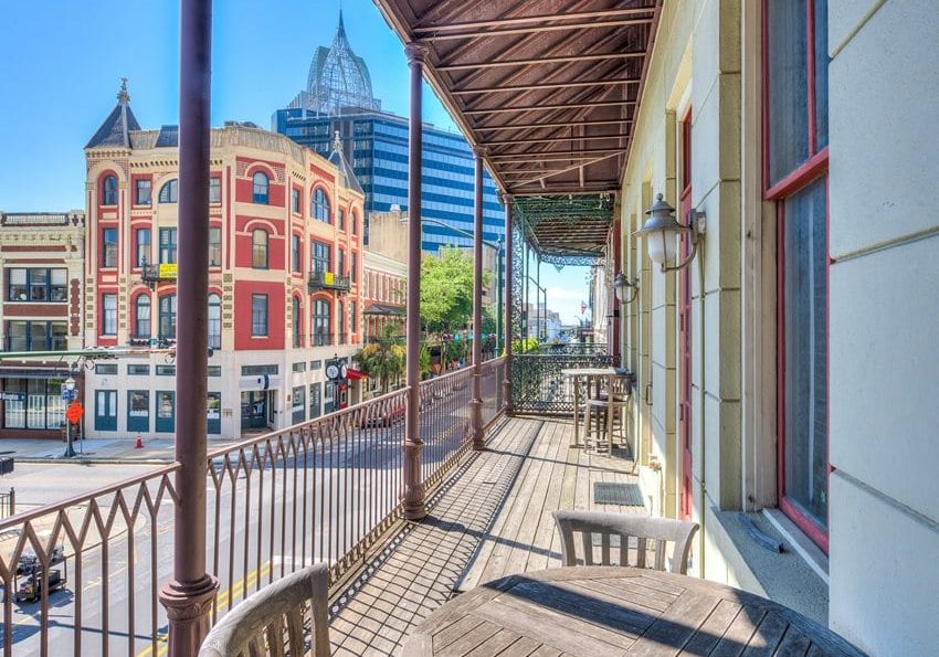 M&M Bank Purchases Locations Downtown, In West Mobile