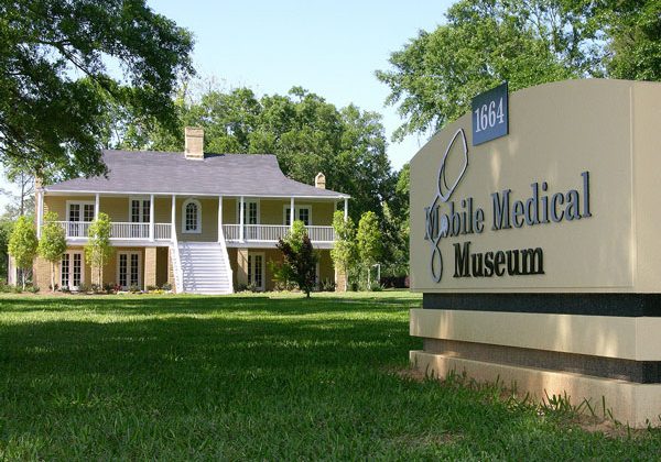 Mobile-Medical-Museum-Announces-Health-Leadership-Award-Winners