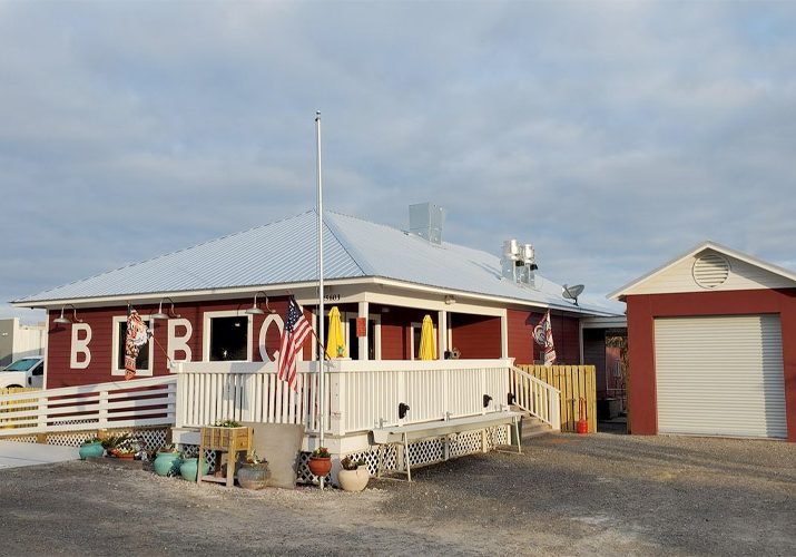 Moe’s BBQ Reopens In Orange Beach