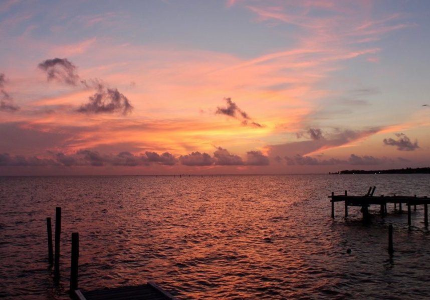 Sunset,Over,Mobile,Bay,From,Pointe,Clear