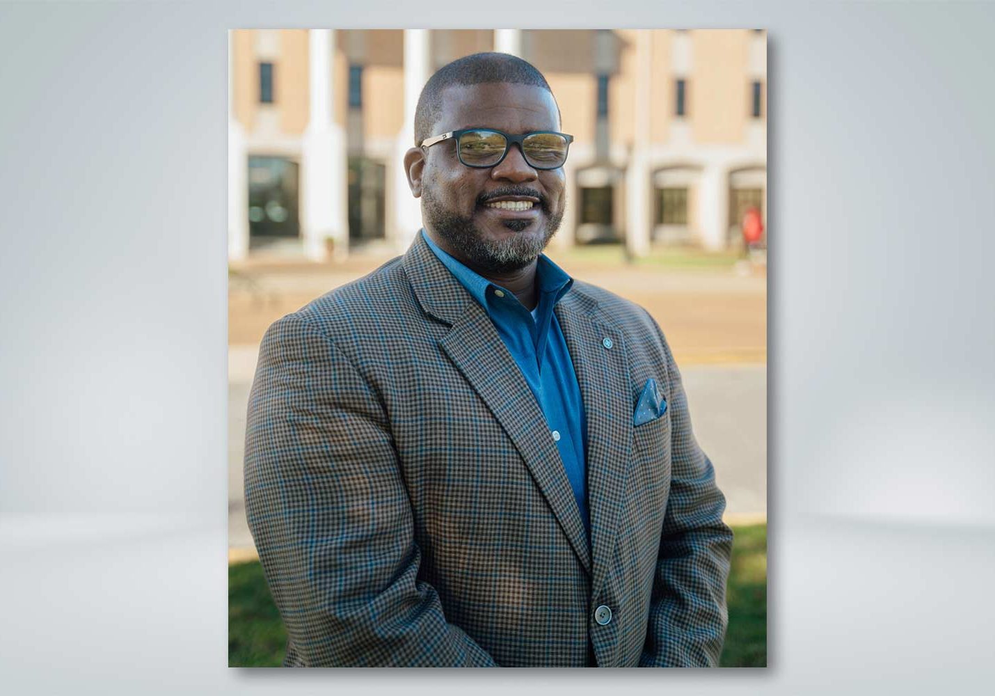 Bates To Receive University Of Mobile Medal