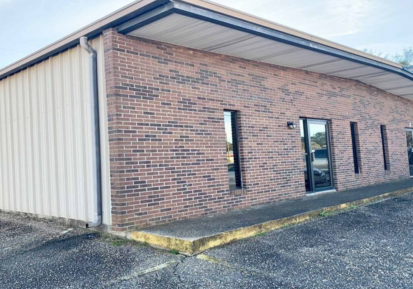 Eslava Creek Parkway Office Property Sold