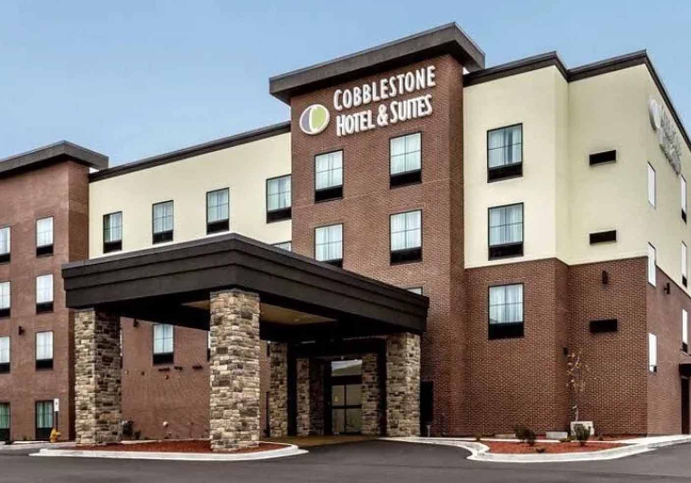 Foley To Consider Plan For New Hotel