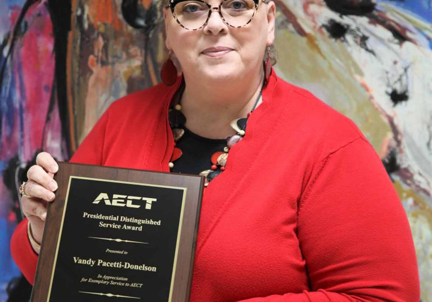USSA Dean Receives Service Award