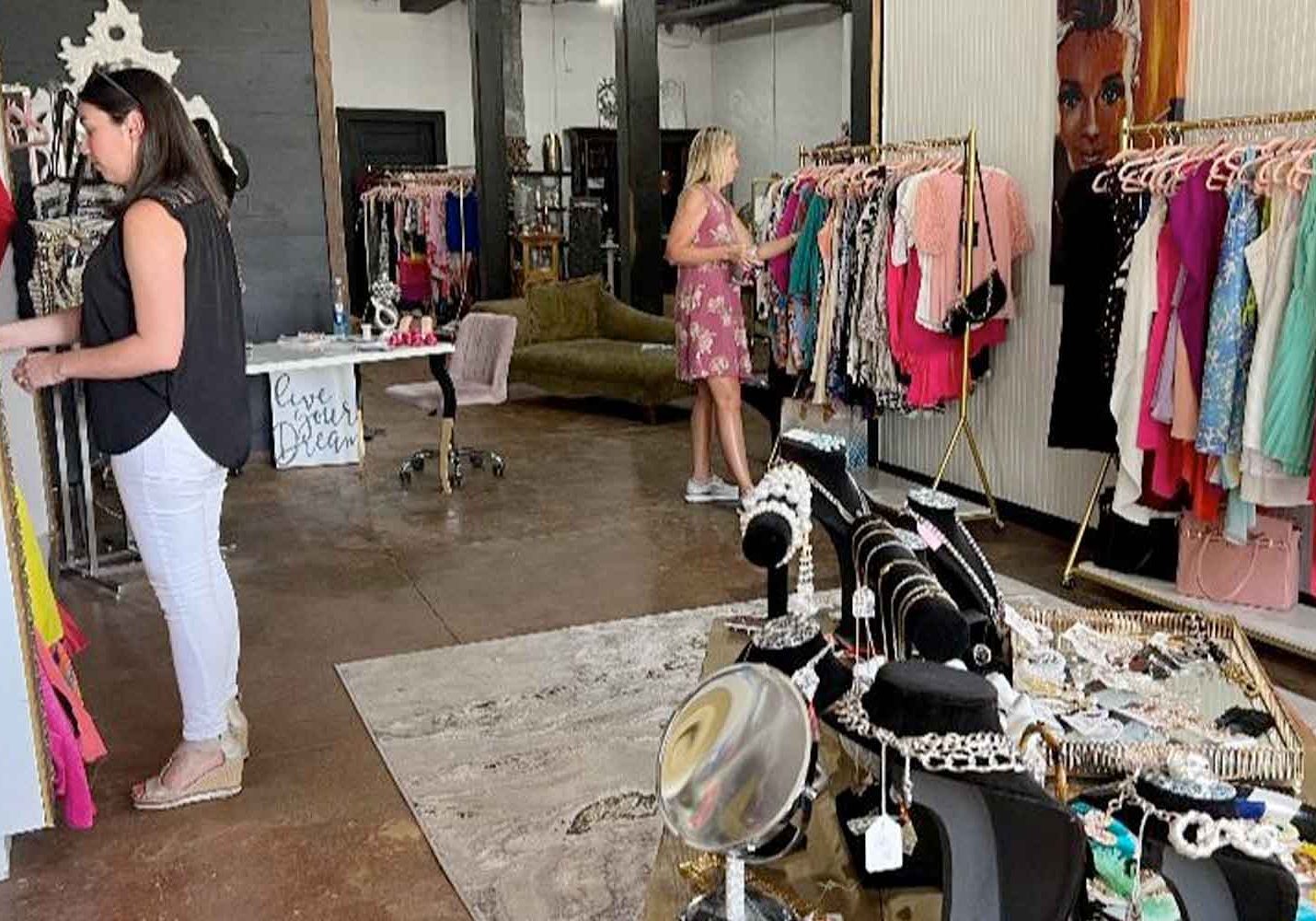 Vogue Boutique Now Open In Downtown Mobile